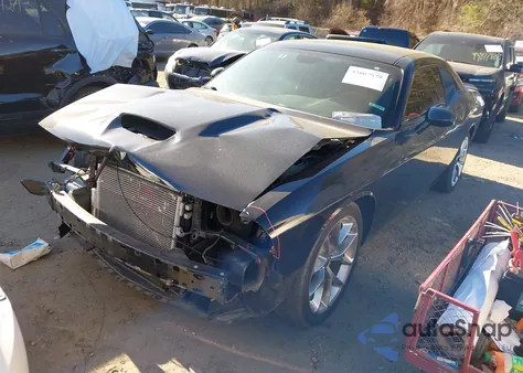 2022 Dodge Challenger Gt z USA, uszkodzony, nr VIN 2C3CDZJG6NH151210